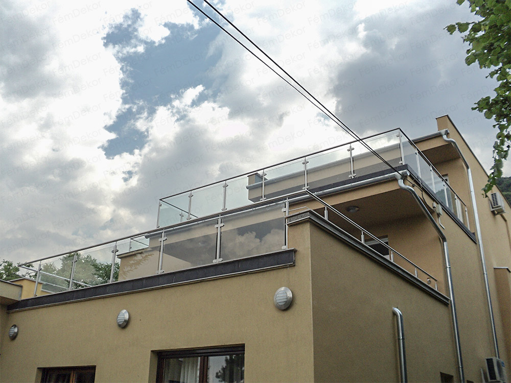 kulteri teraszkorlat 17