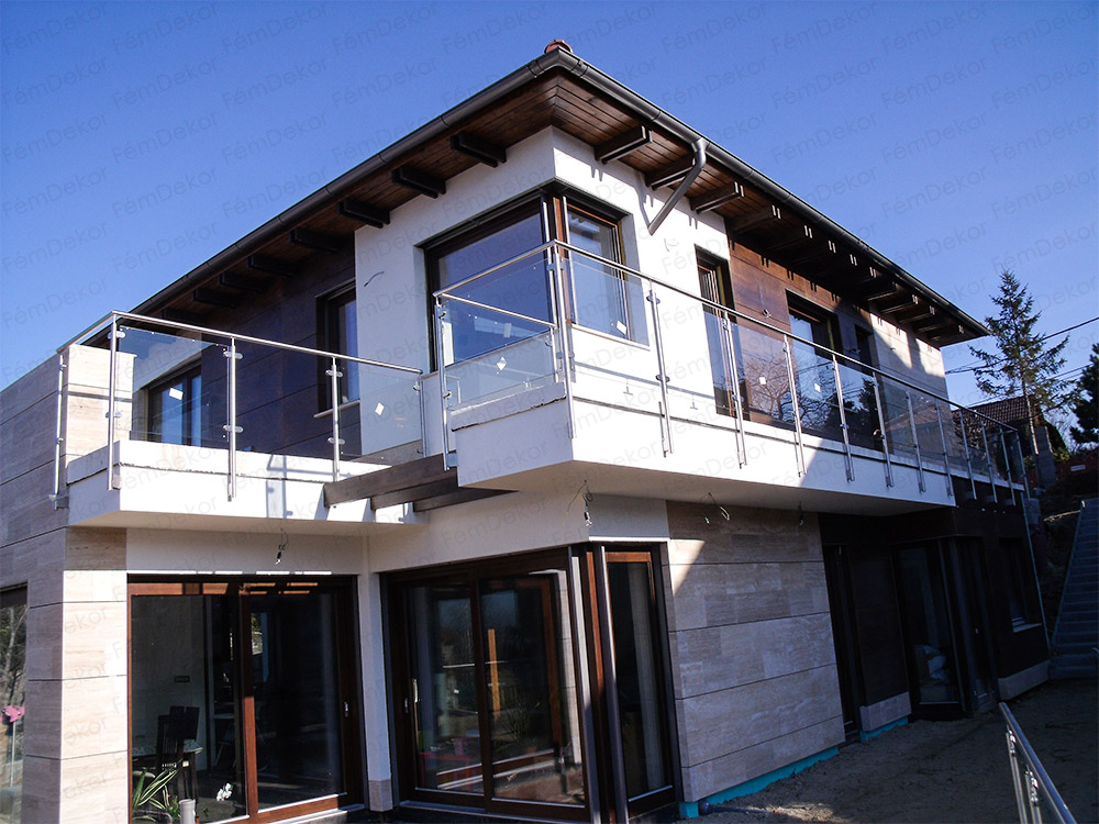 modern stilusu uvegkorlat 04